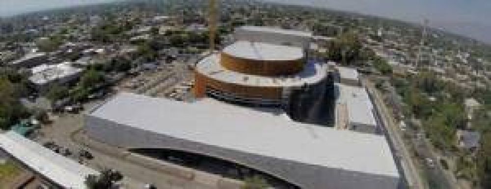 San Juan busca recuperar $ 250 millones que puso en el Teatro del Bicentenario