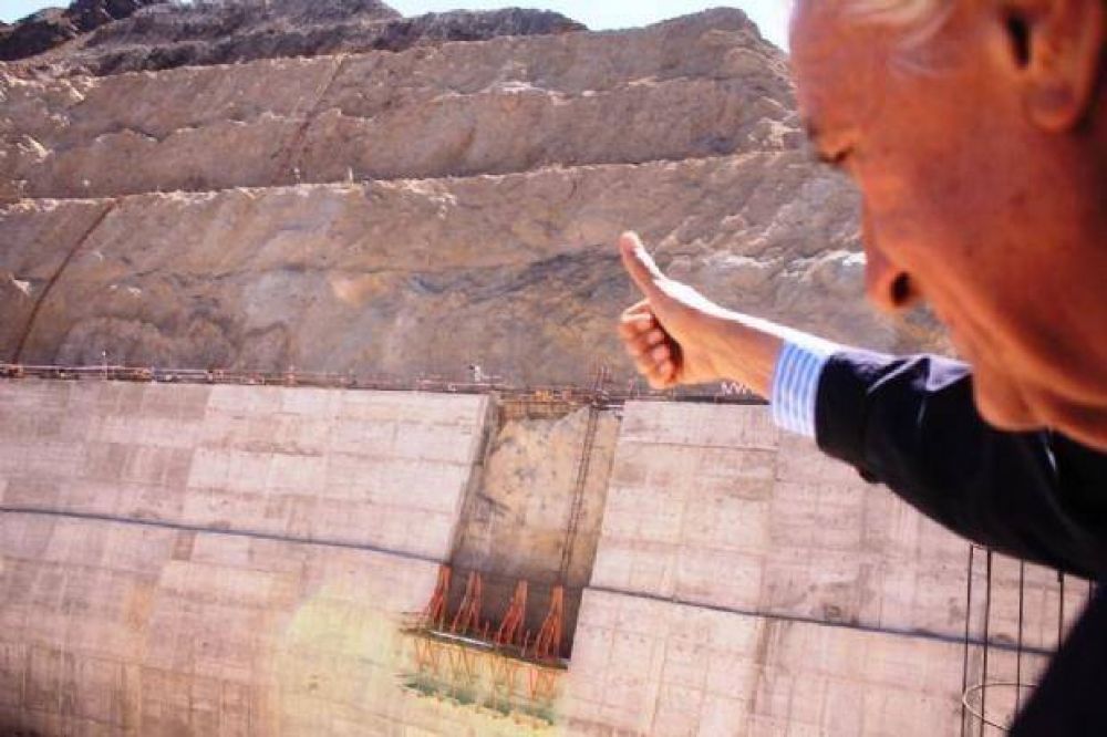 Gioja dijo que las obras en la provincia tienen �los precios m�s baratos�