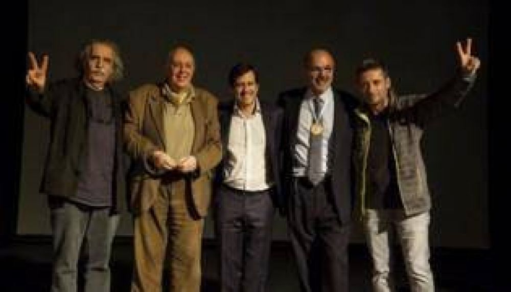 Como era de esperar, el PJ porte�o suspendi� sus internas