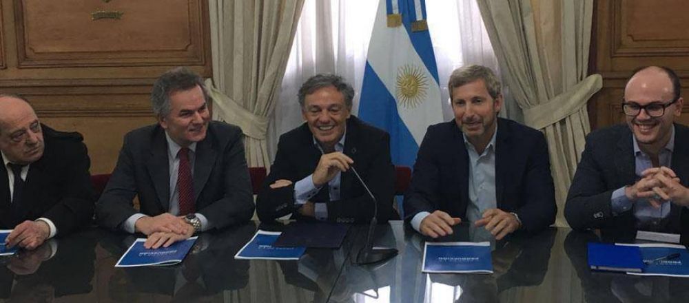 El intendente firm� el Convenio del Programa �Casas de la Producci�n�