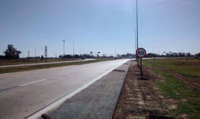 Tres peajes en 180 kms: cuestionan el proyecto de Vidal para la ruta 6