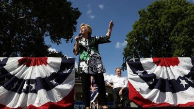 Clinton ahora supera a Trump por siete puntos