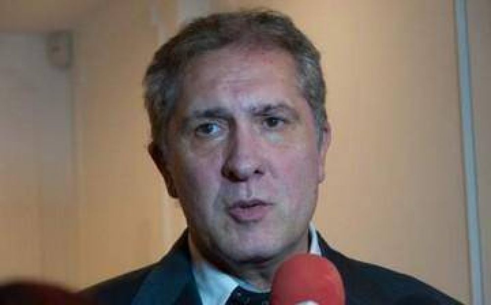 Pallares critic a Scioli por no reclamar el fondo del conurbano por obediencia debida