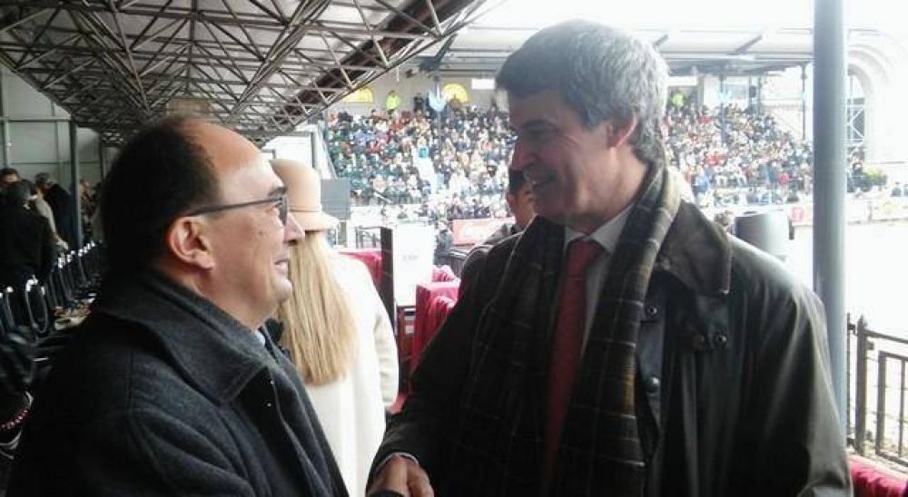 El Intendente Salom�n dialog� con el Ministro de Econom�a y Finanzas de la Naci�n Alfonso Pat-Gay
