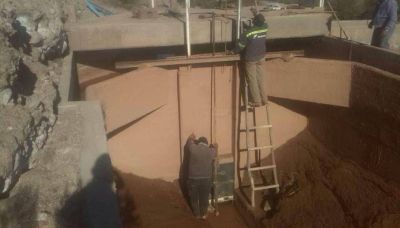 Tinogasta: contin�an los trabajos en diques