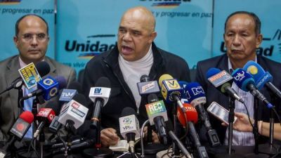 Venezuela: la oposici�n ahora va a la caza de 4 millones de firmas