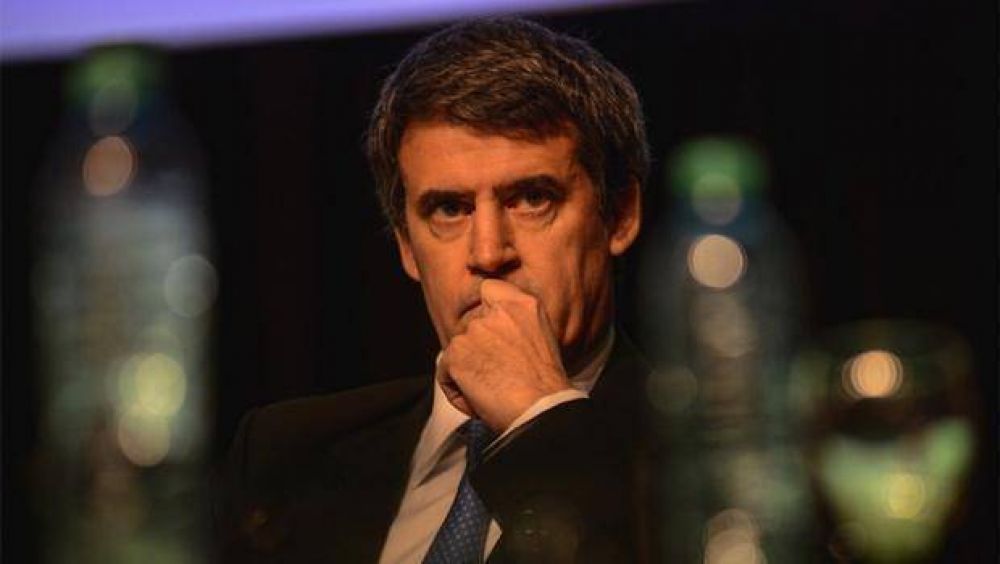 Prat-Gay: �Nosotros estamos combatiendo el reflejo populista de a�os en Argentina�