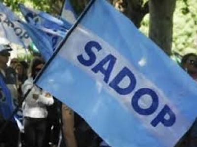 Sadop mantiene el paro en suspenso a la espera de oferta salarial 