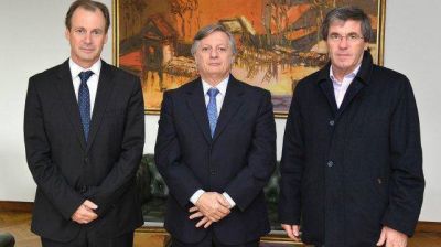 Bordet se reuni� con Aranguren para tratar temas vinculados a la matriz energ�tica provincial
