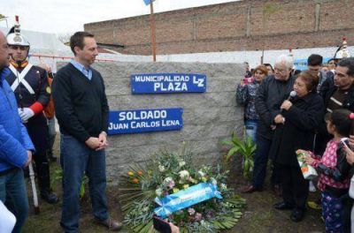 Erradican un basural y crean una plaza en memoria de un soldado