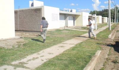El Municipio comenz� con el proceso de desadjudicaci�n de 28 viviendas