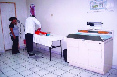 A la espera de los materiales para construir la sala de salud en La Isla
