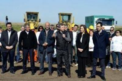 Macri recorri� obras en la ruta 7 junto a la gobernadora Vidal