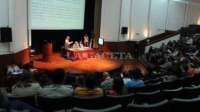 La UNT aprob� el ingreso libre e irrestricto; ahora deber� evaluar c�mo logra instrumentarlo