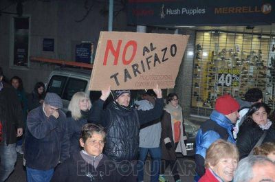 Olavarr�a se moviliz� contra los tarifazos