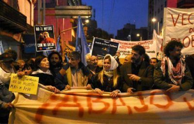 Nueva movilizaci�n contra las subas de tarifas en C�rdoba