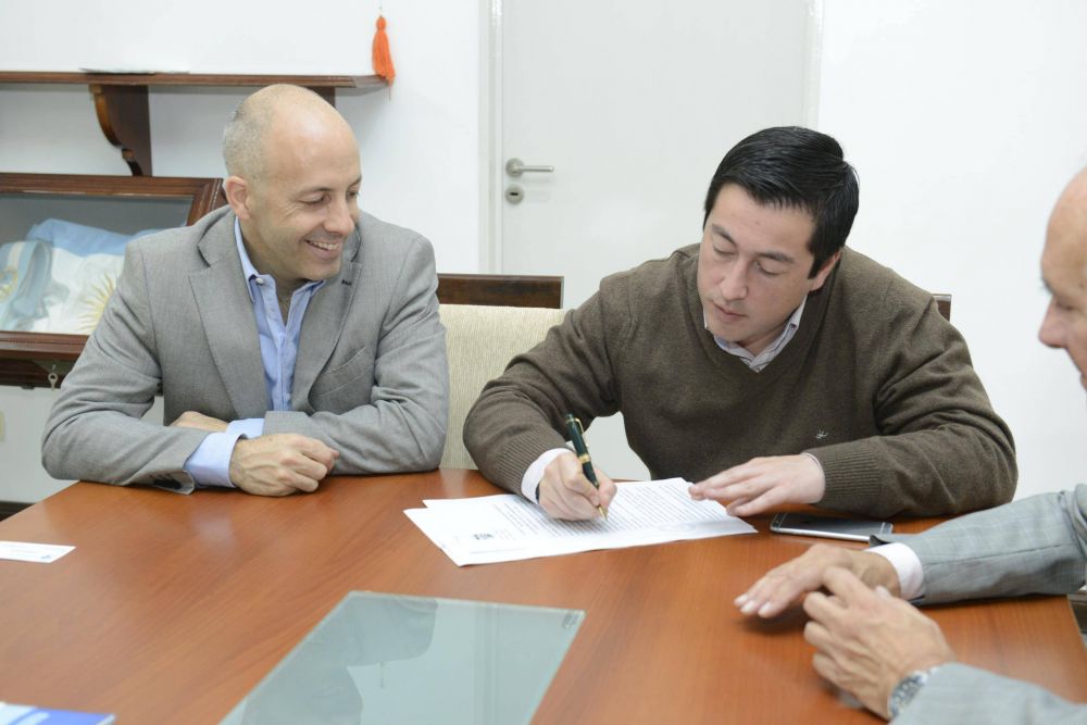Nardini y Ducot� firmaron importante convenio para el �rea de discapacidad