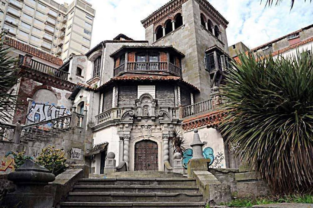 Construir�n dos torres en el predio donde funcion� el Ch�teau Frontenac