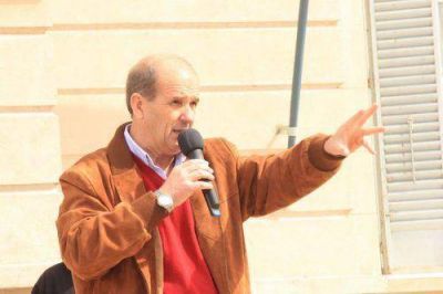 Zurro: �Somos el municipio que m�s dinero destina a becas en la Provincia�