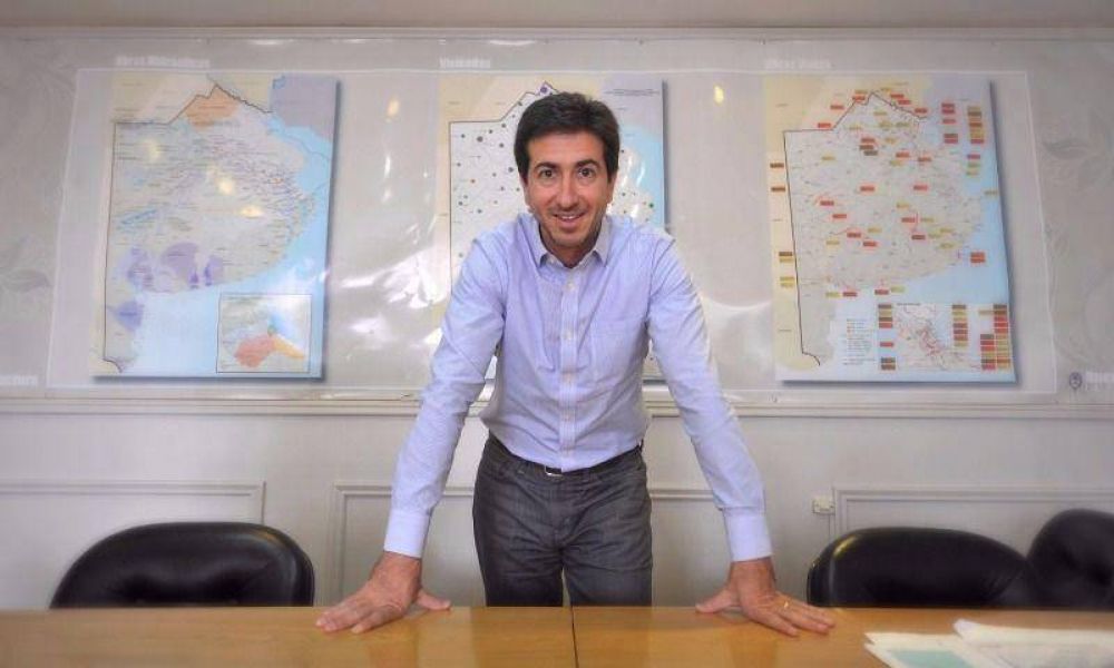 Cenz�n la tiene dif�cil para sacarle m�s plata para obras a la Legislatura