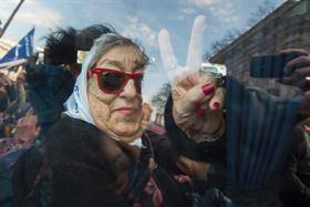Hebe de Bonafini acept� ser indagada y levantaron la orden de detenci�n