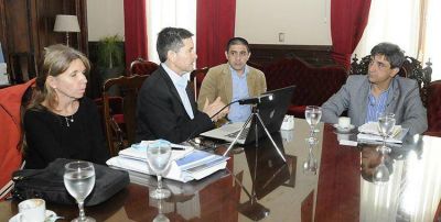 El Gobierno evalu� la tercera opci�n para la compra de un nuevo helic�ptero