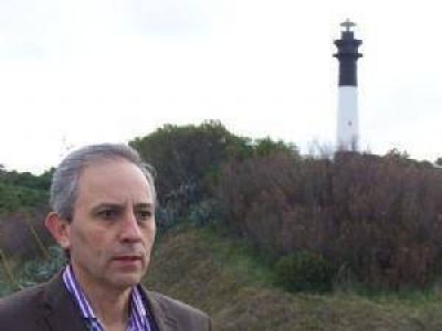 Proponen un parque tem�tico para recuperar el atractivo tur�stico del Faro de Quequ�n