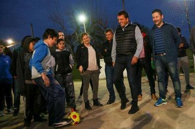 Men�ndez, muy cerca de Massa