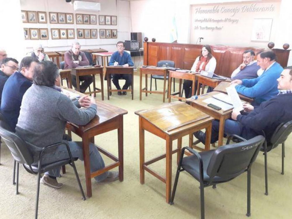 Concejales analizan el proyecto que reglamenta el descanso dominical