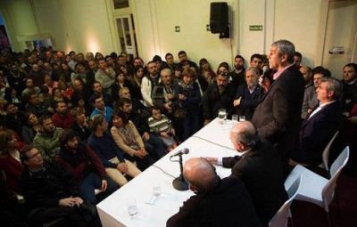 CFK plant� a concejales marplatenses: encima les pidieron plata