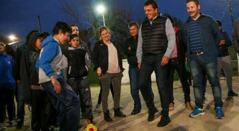 En plena interna del PJ, Men�ndez patea el tablero y se muestra con Massa en Merlo