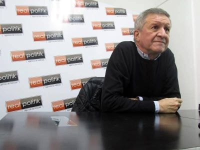 Mario Oporto: �Todav�a no he descubierto cu�l es la teor�a pol�tica de Massa�