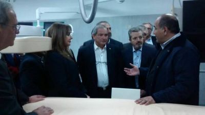 El ministro de Salud rompi� el relato macrista y elogi� la herencia de Manzur