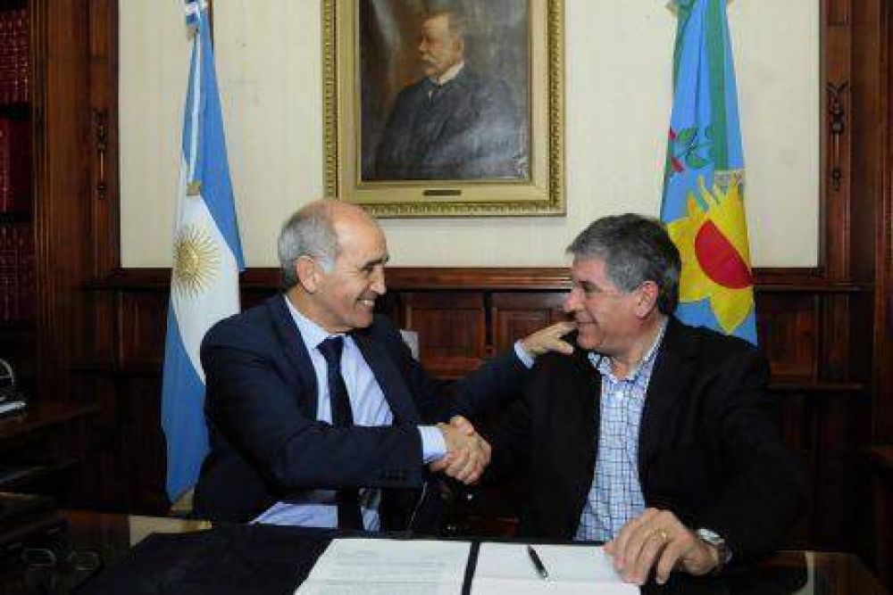Convenio del Concejo Deliberante de Trenque Lauquen con la C�mara de Senadores