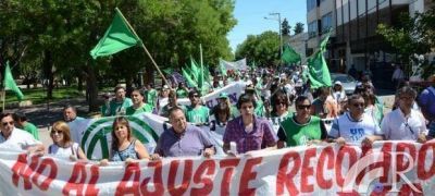 Buscan ampliar el respaldo gremial al paro del jueves