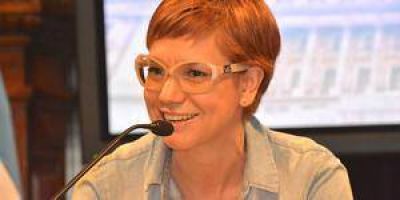 Diputada nacional, Karina Banfi: �A Insfr�n nadie le avis� que est� en democracia�
