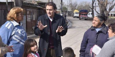 Contin�an las obras para terminar con las calles de tierra en San Mart�n