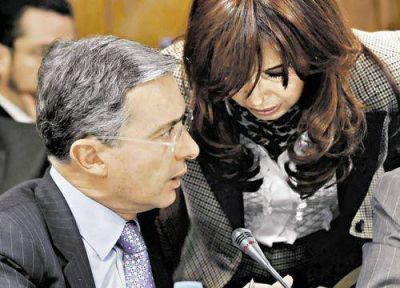 La Unasur acept� las bases en Colombia, pero con condiciones