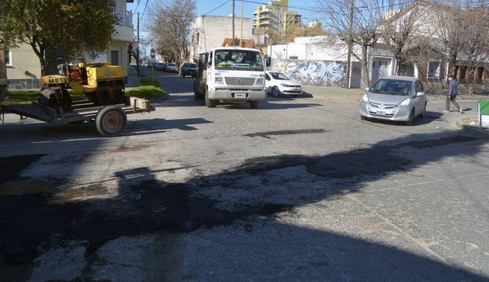 A este ritmo, se necesitar�an cuatro a�os para terminar de arreglar los baches en Bah�a