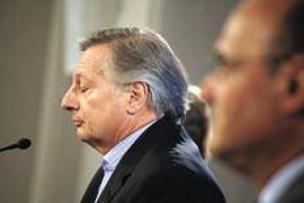 Ahora buscan simular una audiencia p�blica