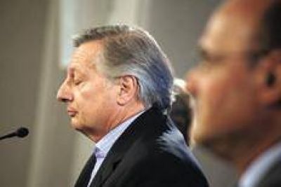 Ahora buscan simular una audiencia p�blica