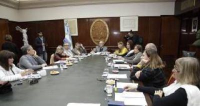 El Consejo de Decanos acord� eliminar el sistema de cupos en la UNT