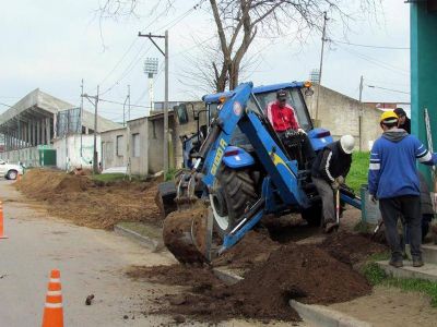 Empez� la colocaci�n de cloacas a cuatro familias que hab�an quedado olvidadas