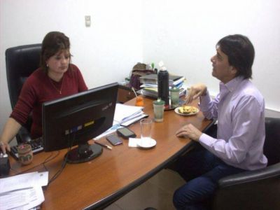 LOS J�VENES SE INVOLUCRAN EN EL CUIDADO AMBIENTAL