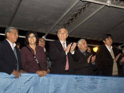 Morales con la colectividad boliviana en el día de su Independencia
