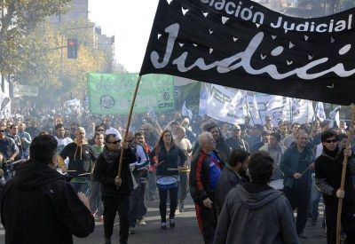 AJB y Udocba tambi�n adhieren al paro multisectorial