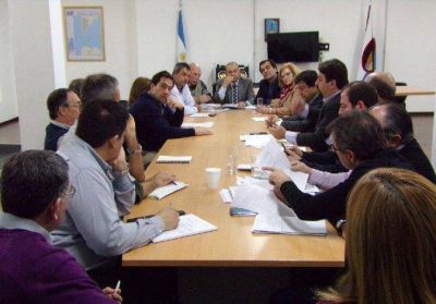 Estudian un incremento local e intermedio para la tarifa de luz