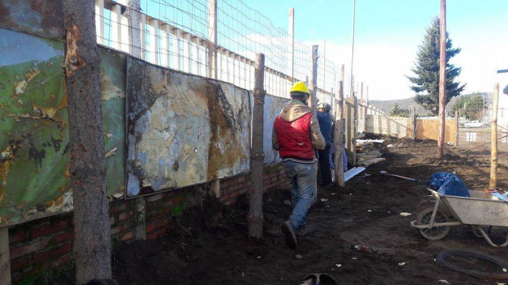 Inician las obras del Polideportivo Comunitario de la Escuela N� 201