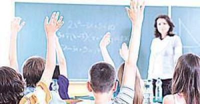 Gremios docentes lanzarán paros esta semana si no se reabren las paritarias