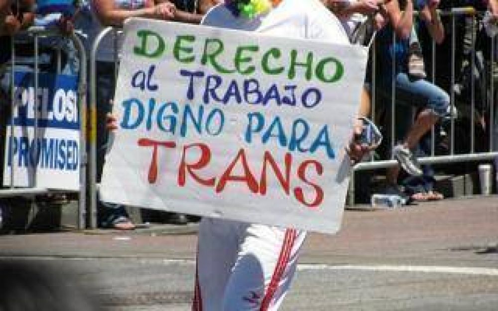 Morn y Lans: Primeros en adherirse a la ley de cupo trans